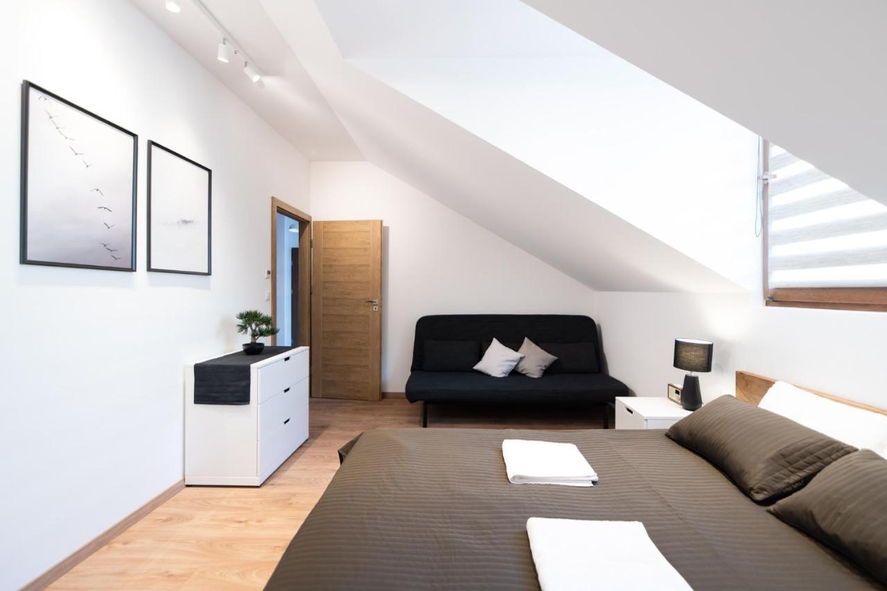Neo Sky Apartment, Free Parking, 15 Min Walk Old Town&Kazimierz - By Homelike 크라쿠프 외부 사진