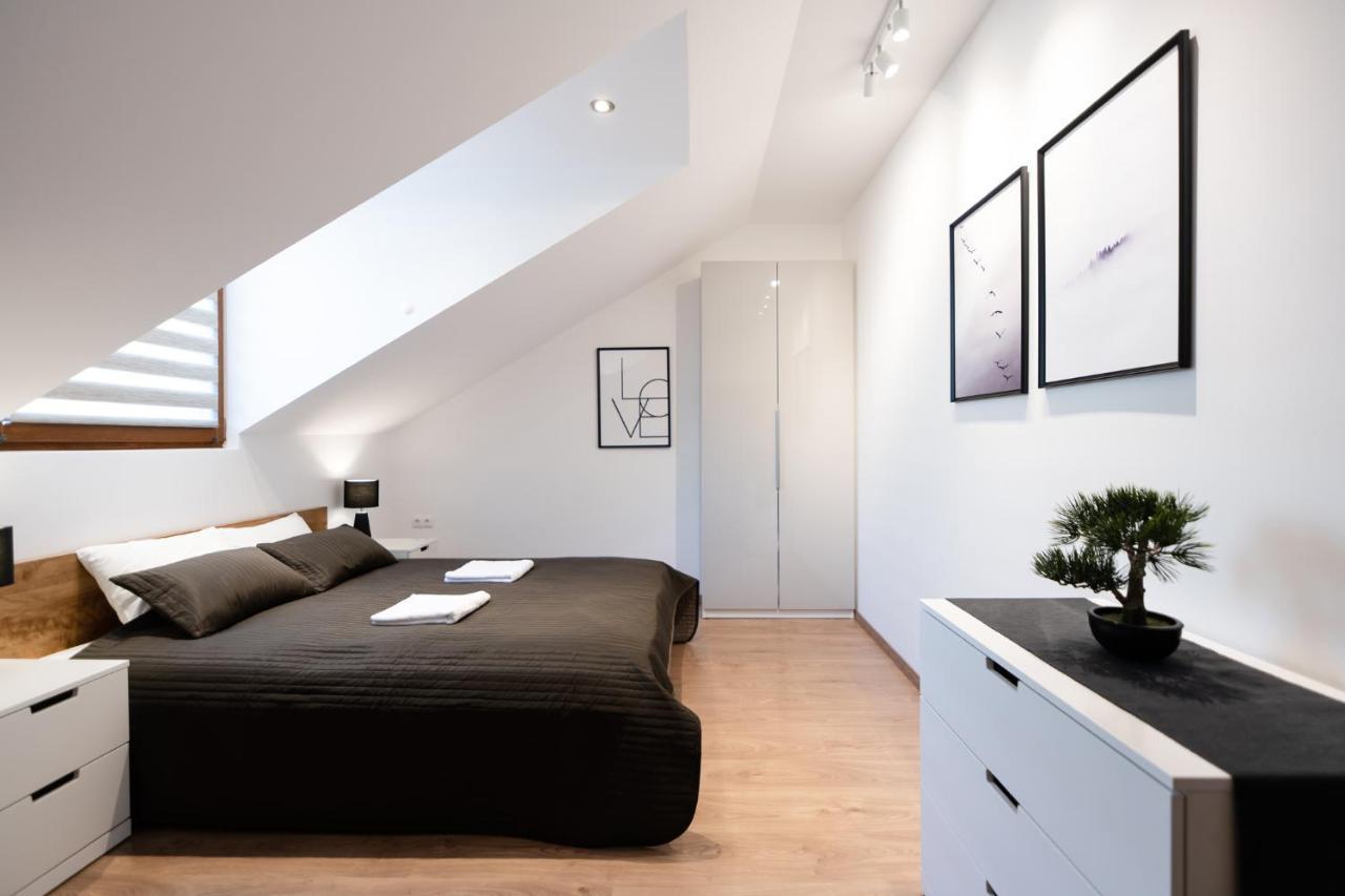 Neo Sky Apartment, Free Parking, 15 Min Walk Old Town&Kazimierz - By Homelike 크라쿠프 외부 사진
